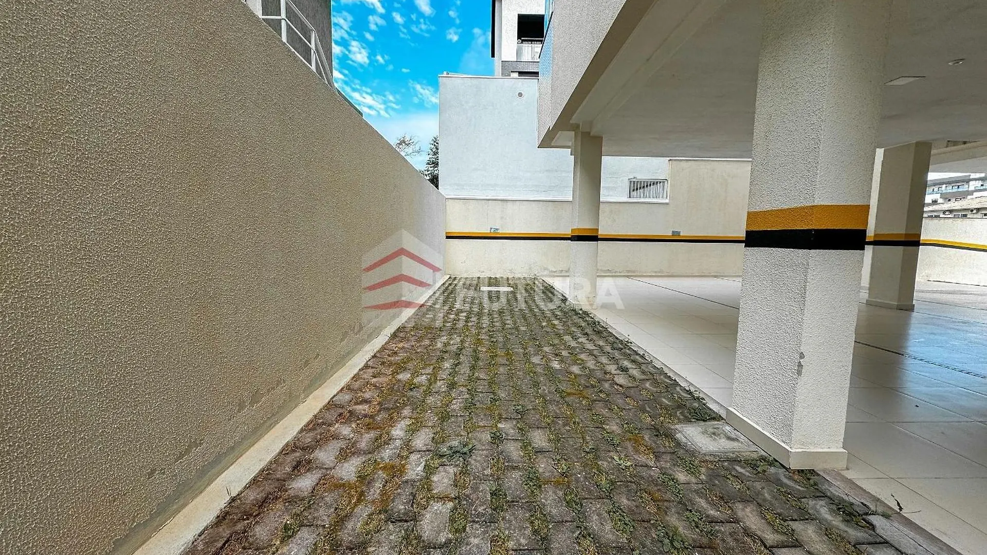Apartamentos Com 02 Dormitorios - La040Ef Bombinhas 0*,  Brazil