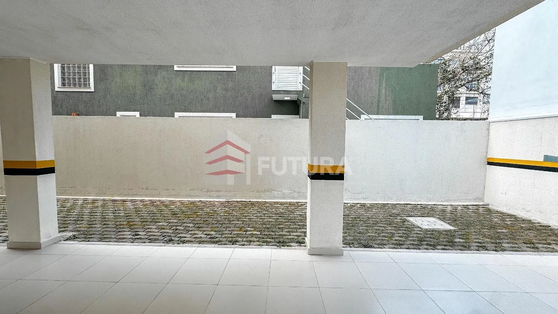 Apartamentos Com 02 Dormitorios - La040Ef Bombinhas 0*,  Brazil